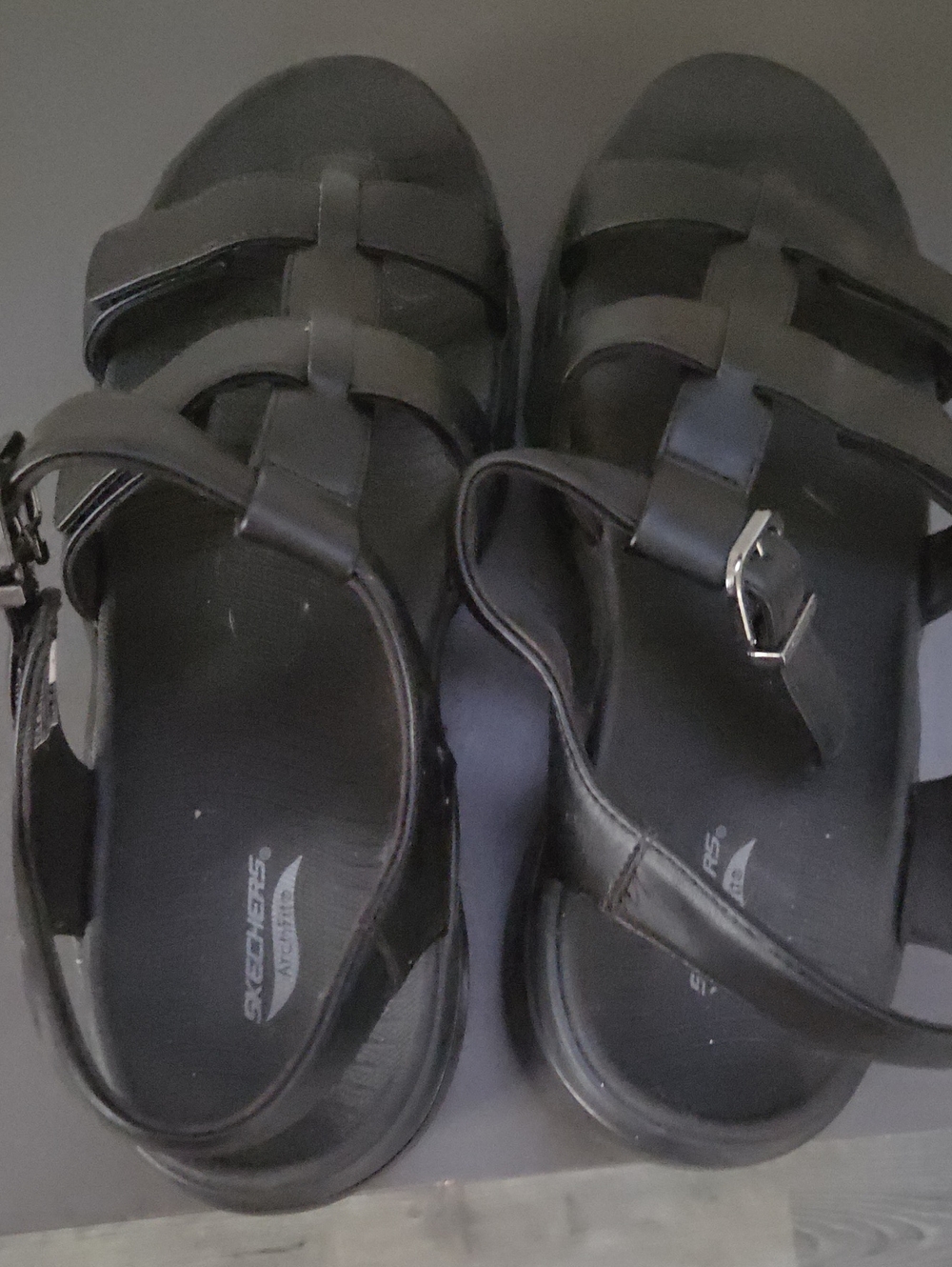 Skechers Black Leather Strappy Buckle Sandals